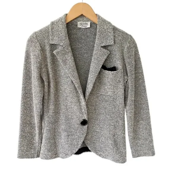 ST JOHN Vintage Black Cream Stripe Knit Blazer Jacket Size 4 - Picture 8 of 9